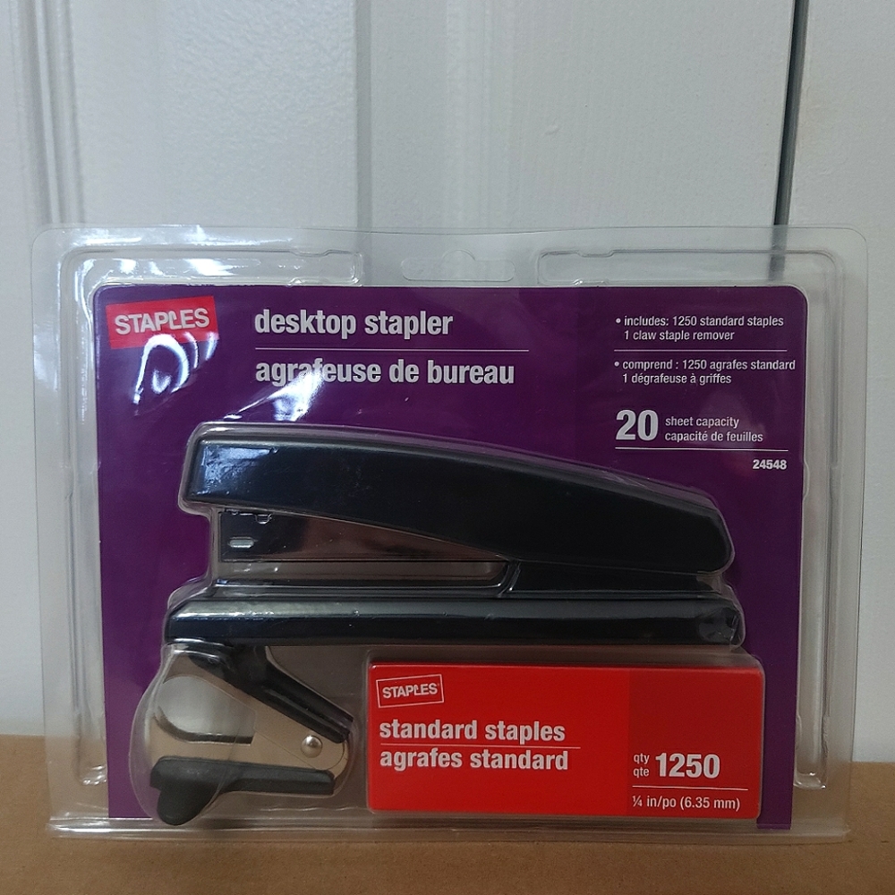 💜 3/$12 NWT Staples desktop stapler set